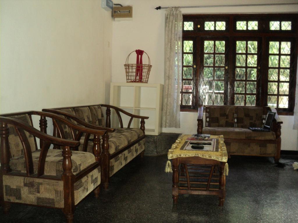 Lodge In 611 Kandy Exterior photo